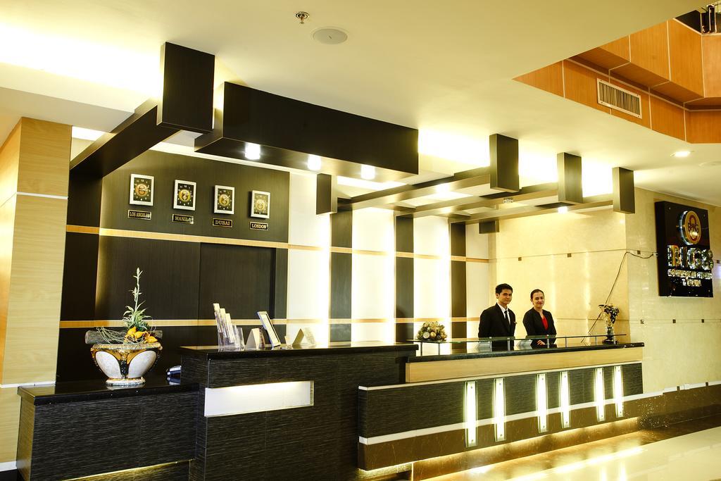 8大企业酒店 Tagum 外观 照片